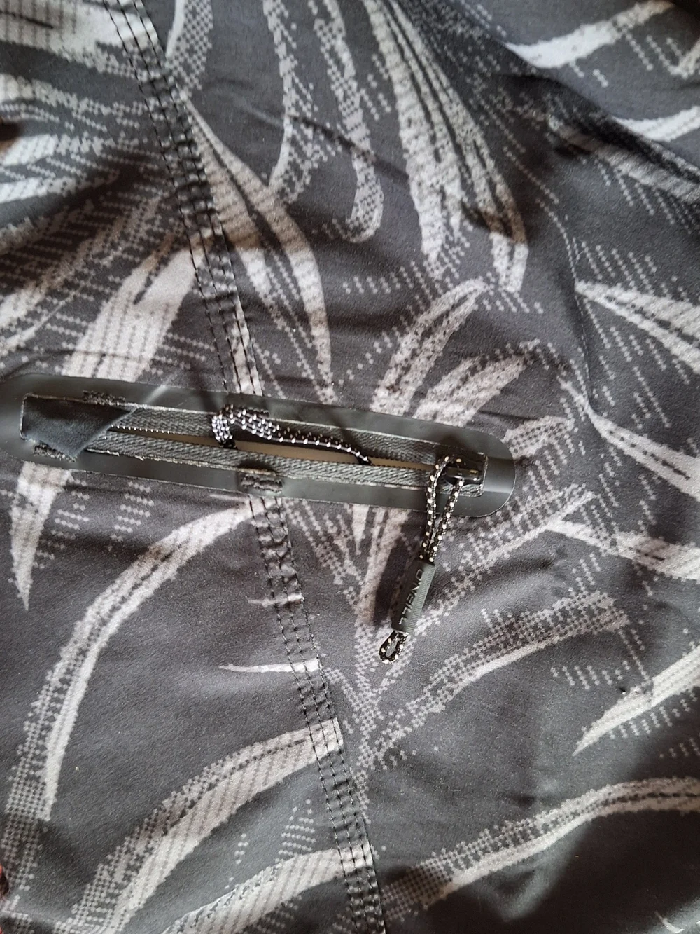 *New Without Tags* O'Neill Hyperfreak Black and Gray Palm-Print Board Shorts